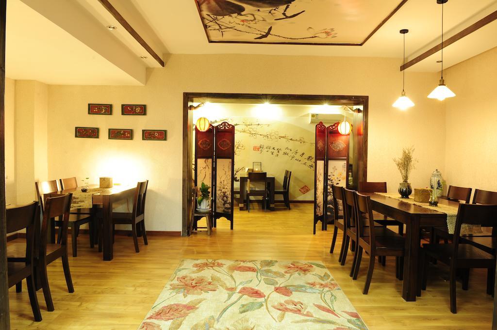 Fenghuang Poshan Inn Фенян Екстериор снимка