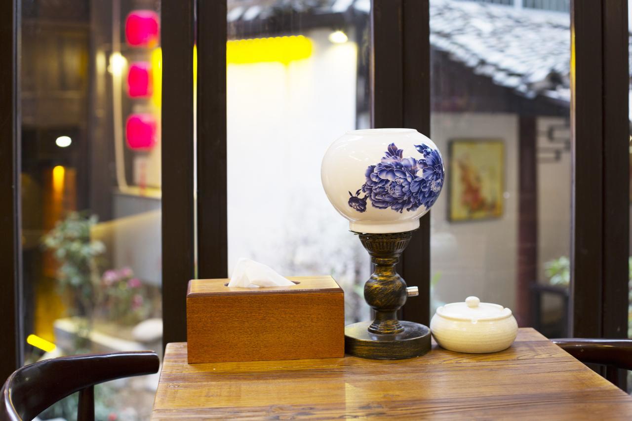 Fenghuang Poshan Inn Фенян Екстериор снимка