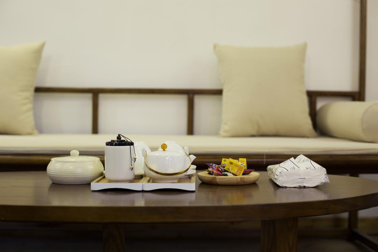 Fenghuang Poshan Inn Фенян Екстериор снимка