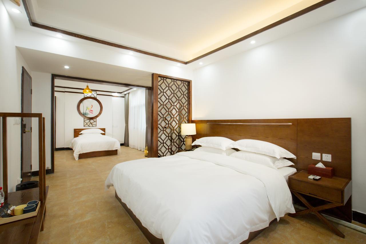 Fenghuang Poshan Inn Фенян Екстериор снимка