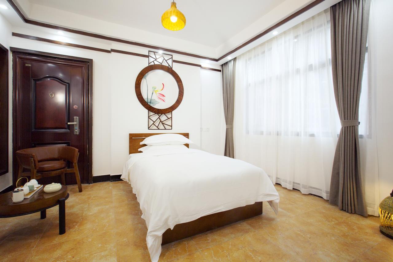 Fenghuang Poshan Inn Фенян Екстериор снимка